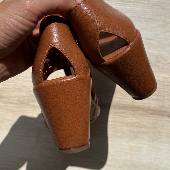 NEW Gentle Souls Wedge Sandal 7.5 - Picture 6 of 9